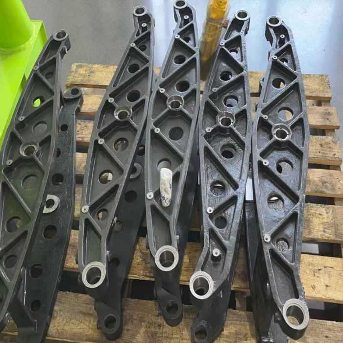 Scissor Leg